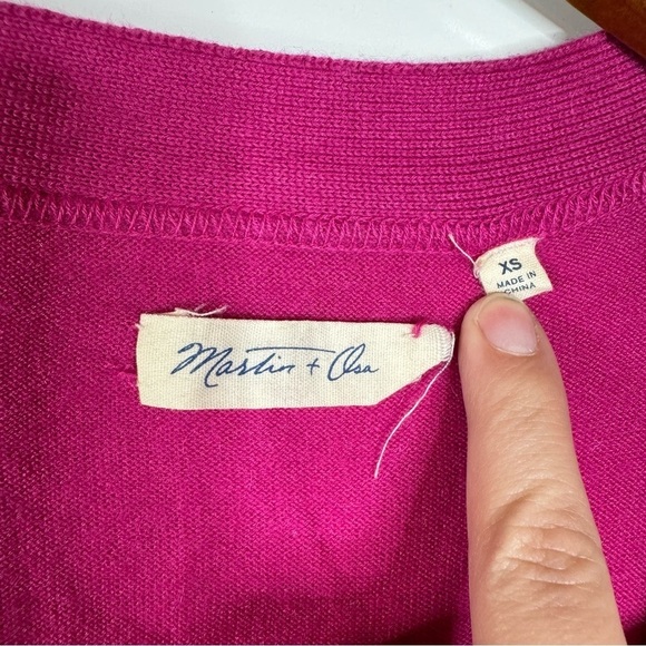 Anthropologie Martin + Osa Cashmere Silk Blend Hot Pink Cardigan Size Xsmall - Picture 3 of 5